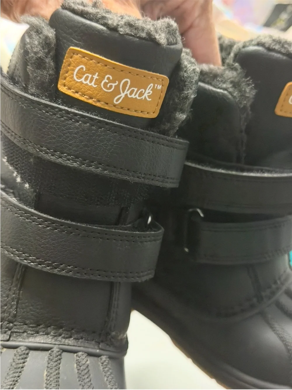Cat & Jack Black Kids Winter Boots with Faux Fur size 8